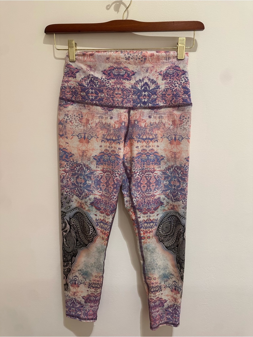 Evolution and Creation Patterned High-Waist Leggings w Elephant